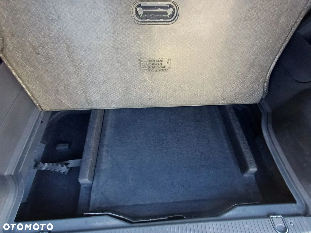 Opel Meriva 1.4 Cosmo - 24