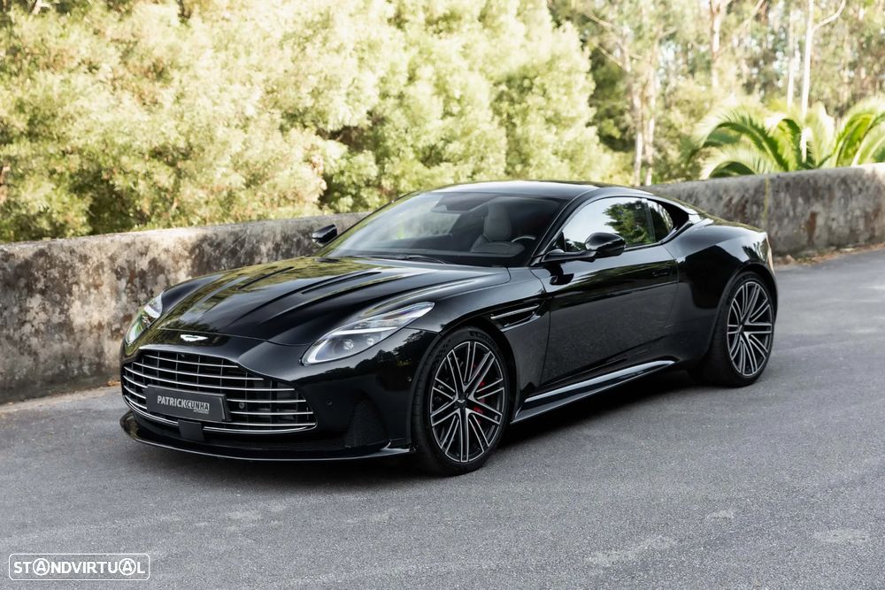 Aston Martin DB12 Coupé V8 Auto - 2