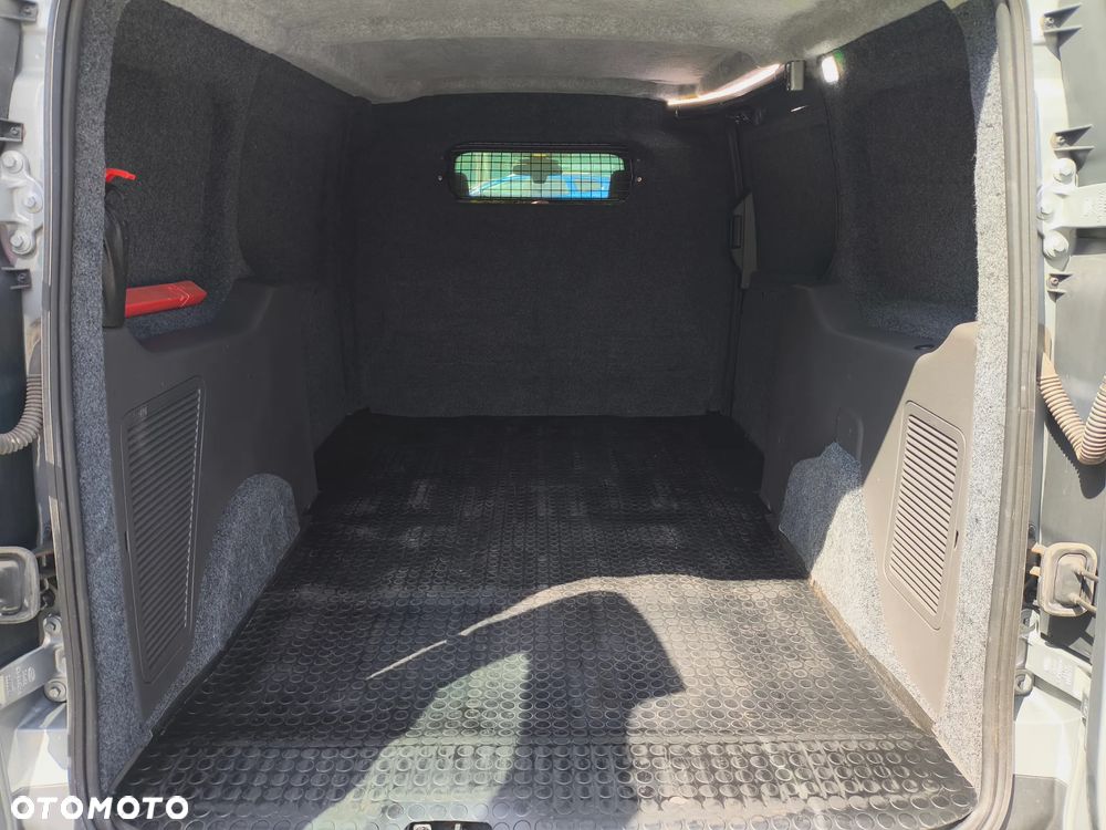 Ford Transit Connect - 28