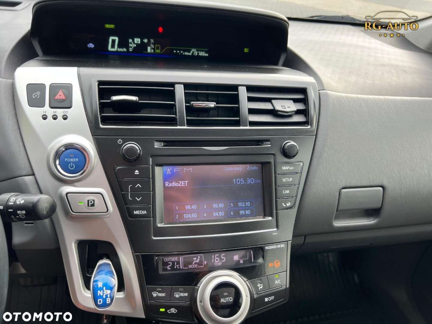Toyota Prius+ - 36