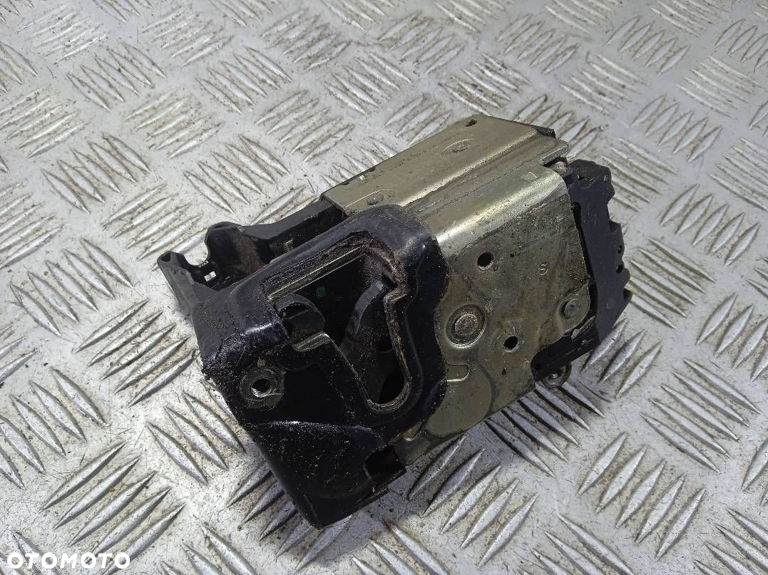 ZAMEK DRZWI LEWY PRZEDNI FORD FIESTA MK5 - 2