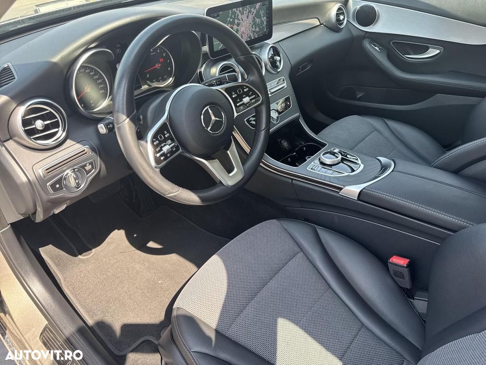 Mercedes-Benz C - 10