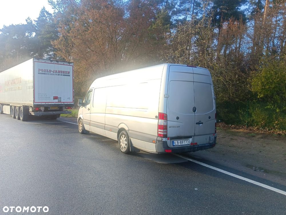 Mercedes-Benz Sprinter - 5