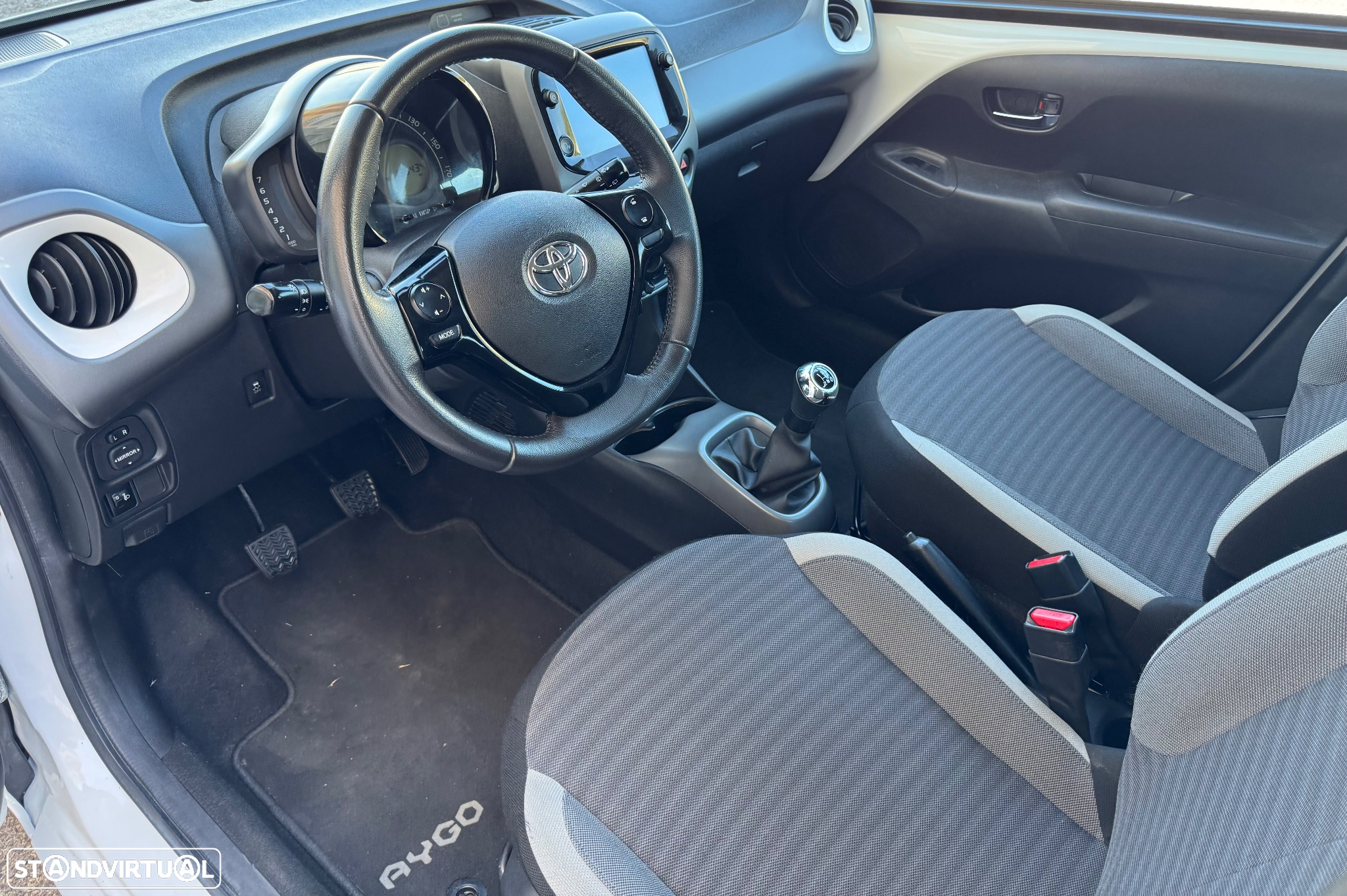 Toyota Aygo 1.0 X-Play+X-Touch - 23