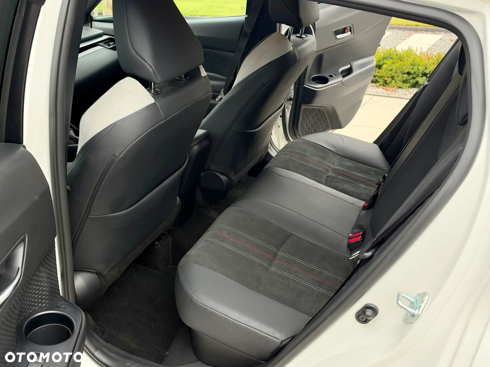 Toyota C-HR 2.0 Hybrid GR Sport - 21