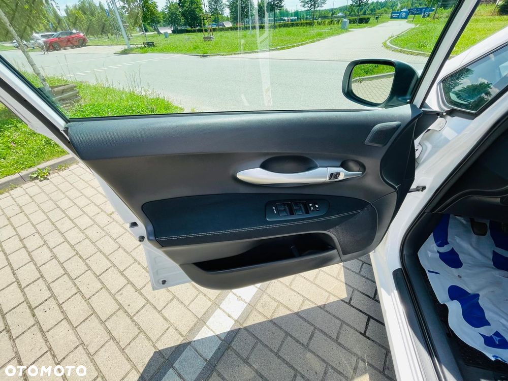 Toyota Auris 1.6 Edition - 15