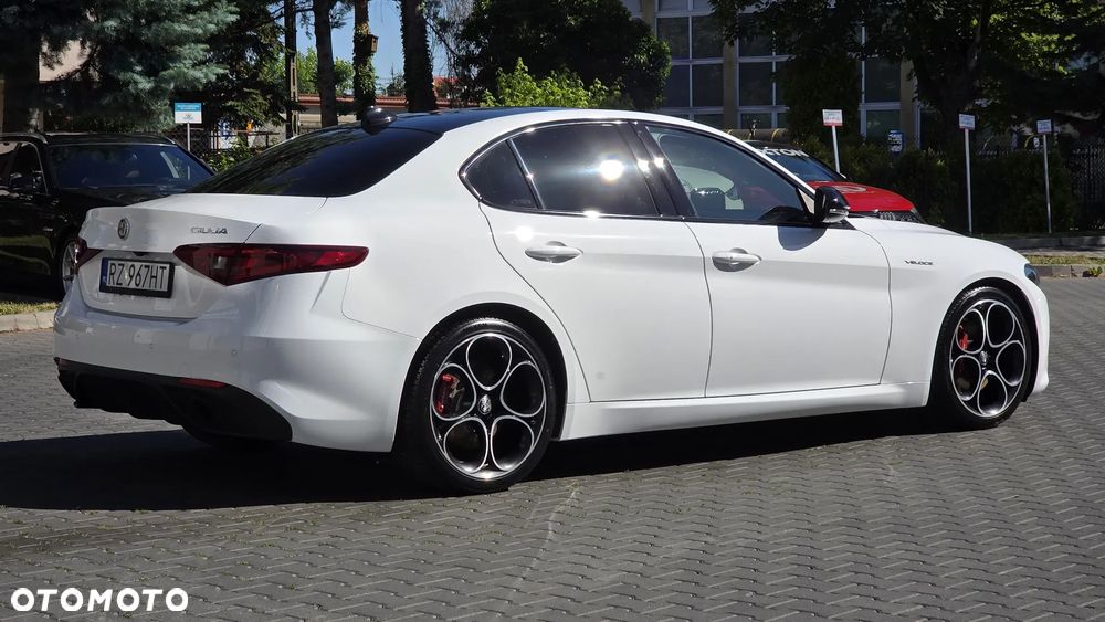 Alfa Romeo Giulia 2.0 Turbo 16V AT8 Veloce Ti - 9
