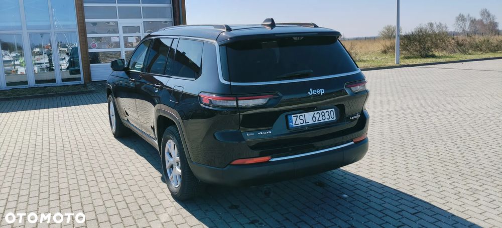 Jeep Grand Cherokee - 16