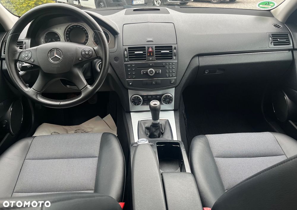 Mercedes-Benz Klasa C 180 Kompressor Avantgarde - 4
