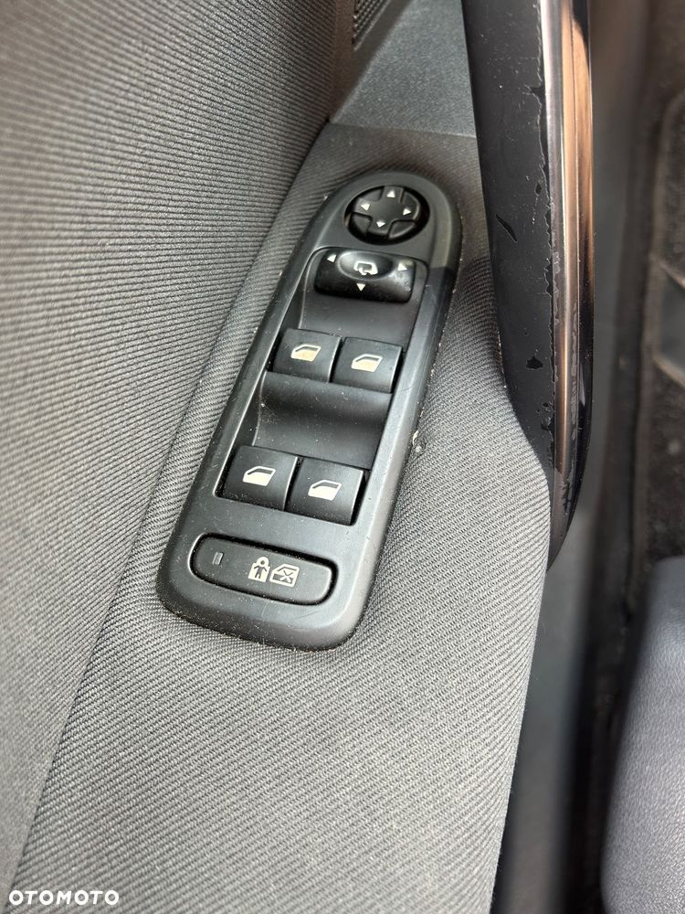 Peugeot 508 1.6 T Allure - 18