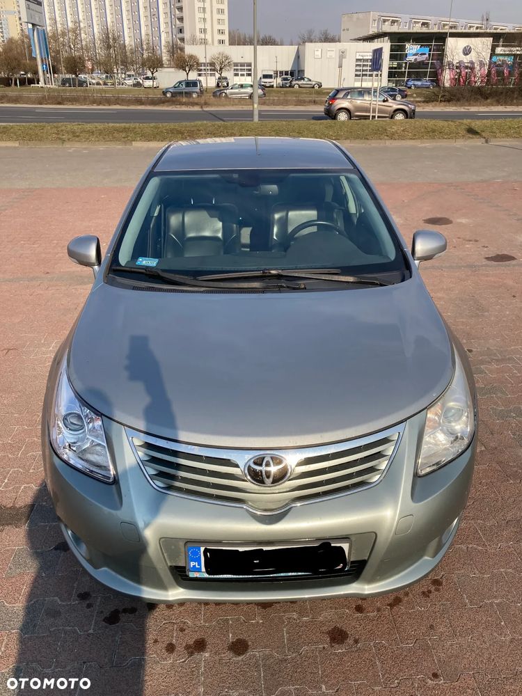 Toyota Avensis 2.0 D-4D 2010 - 5