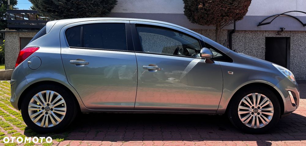 Opel Corsa 1.3 CDTI Essentia - 2