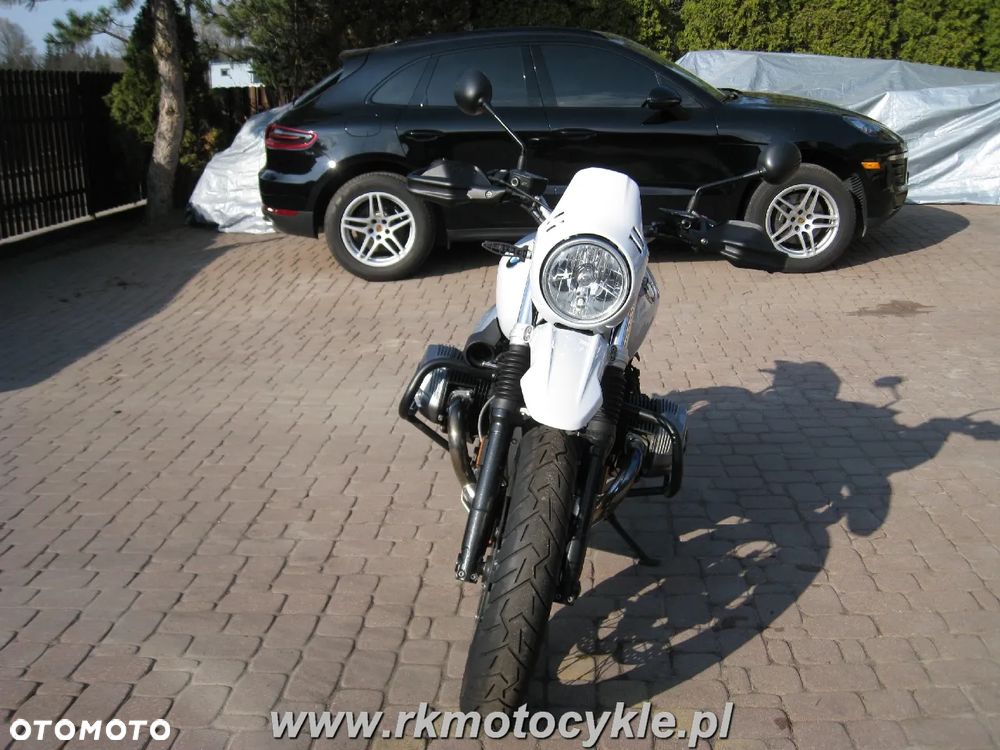 BMW R - 8