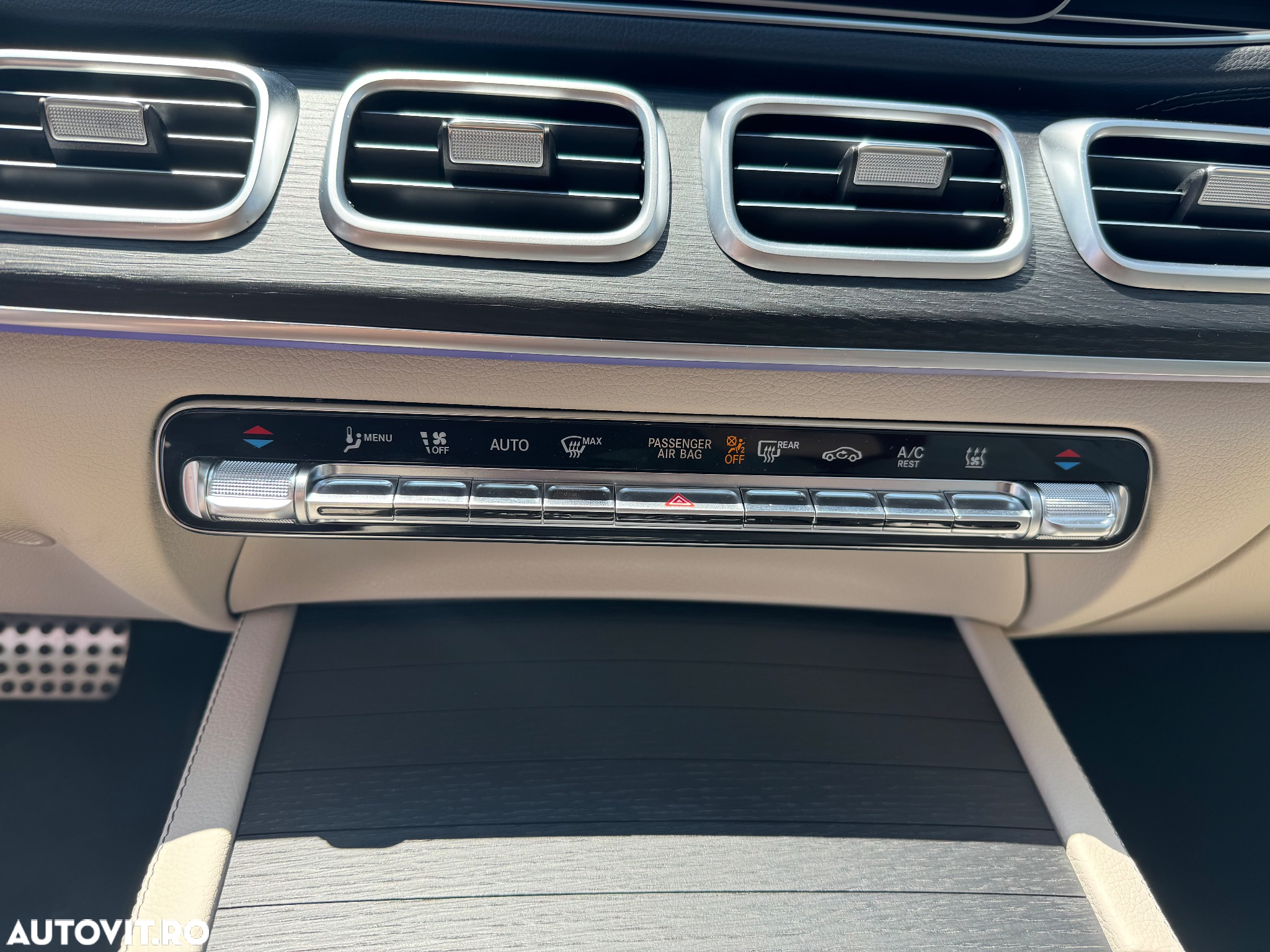 Mercedes-Benz GLS 450 4Matic 9G-TRONIC Exclusive - 27