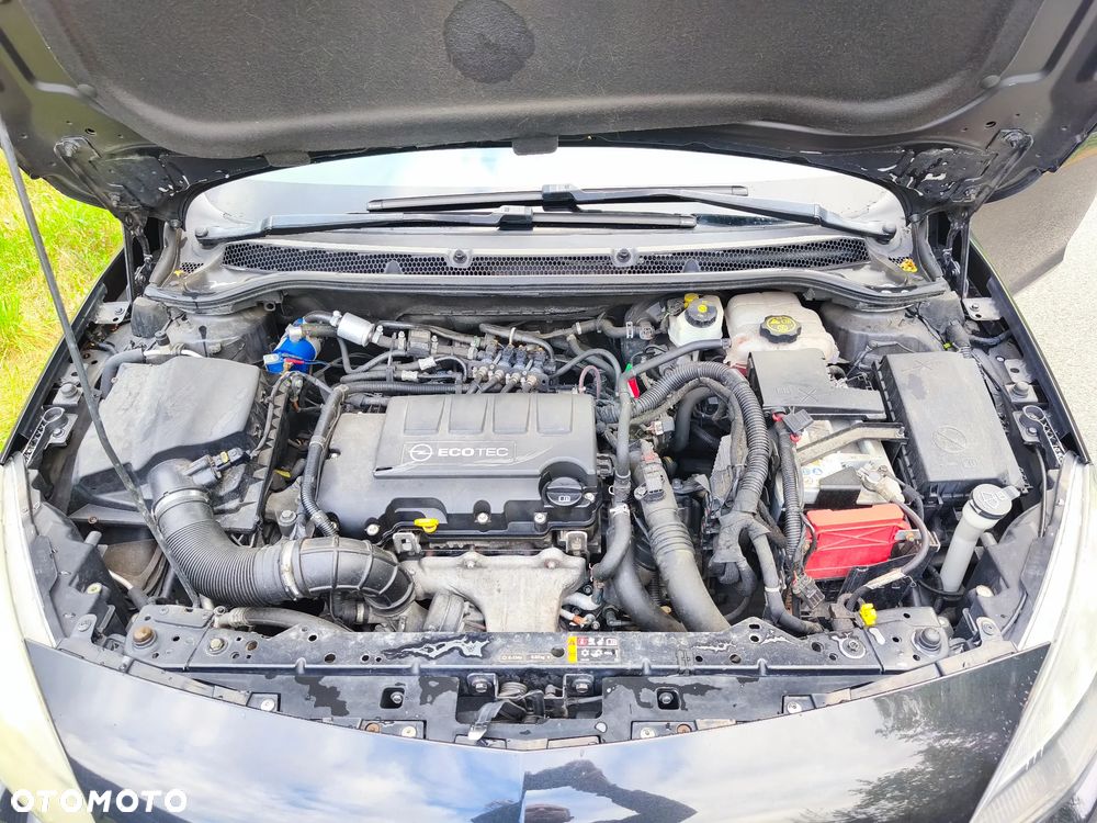 Opel Astra 1.4 Turbo Active - 10