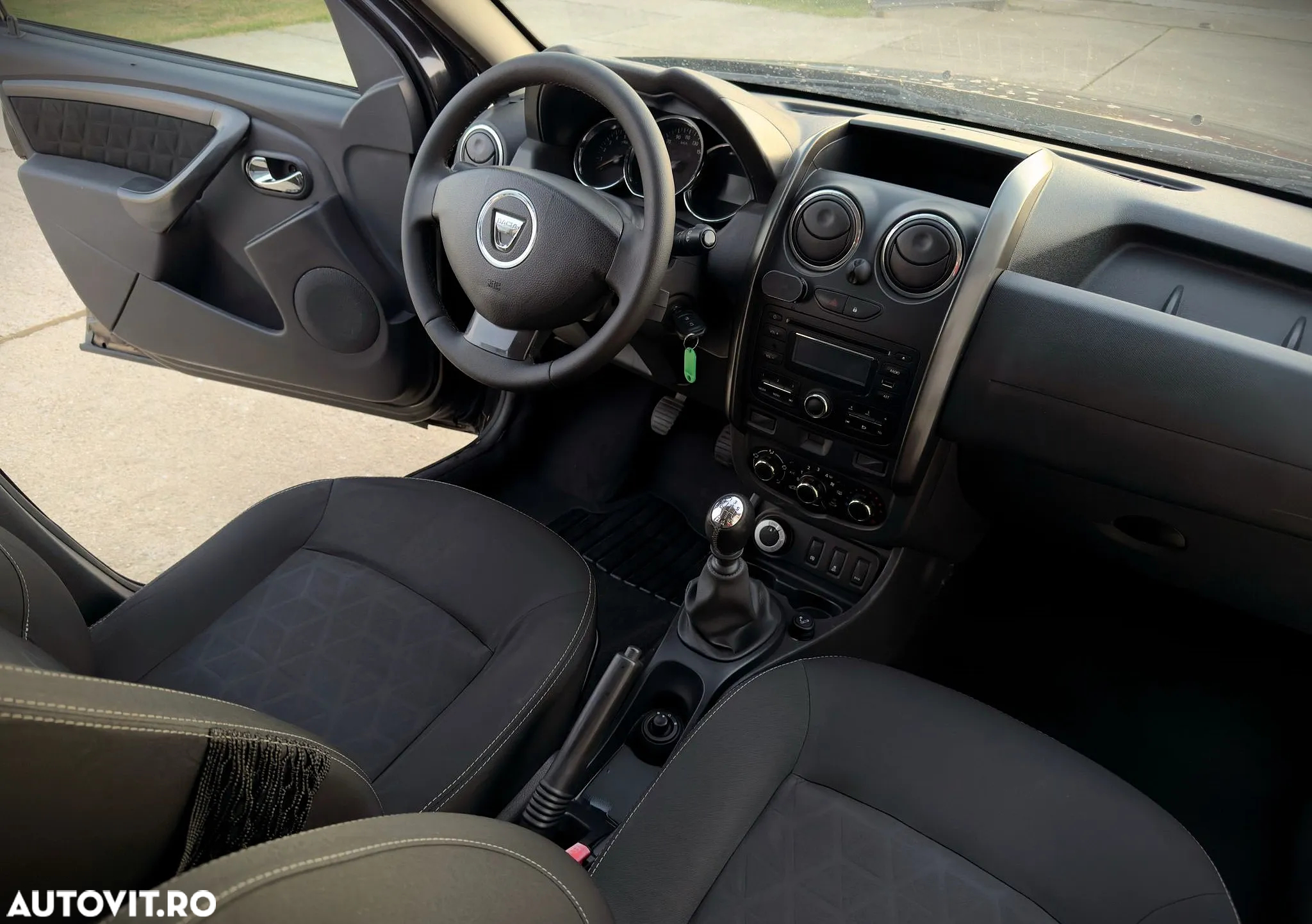 Dacia Duster 1.5 dCi 4x4 Laureate - 5