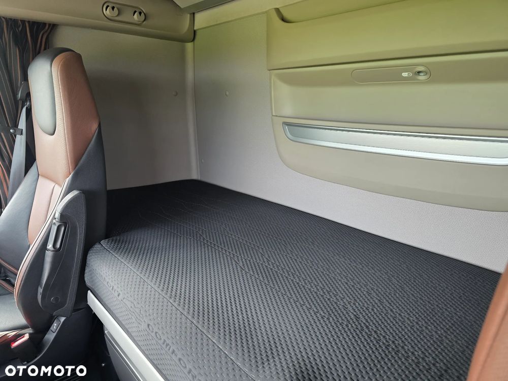 DAF XF 530 SSC CHŁODNIA JAK NOWY LIMITED EDITION Z NIEMIEC 2018 ROK RETARDER !!! FULL SERWIS DAF !!! - 29