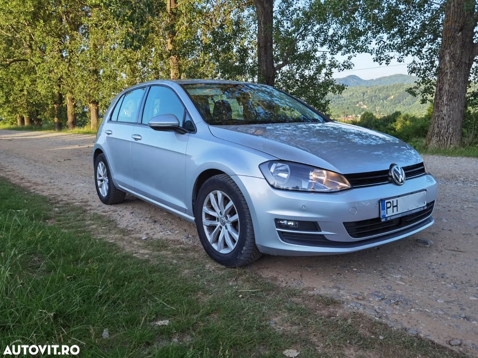 Volkswagen Golf 1.6 TDI DPF BMT Comfortline - 1