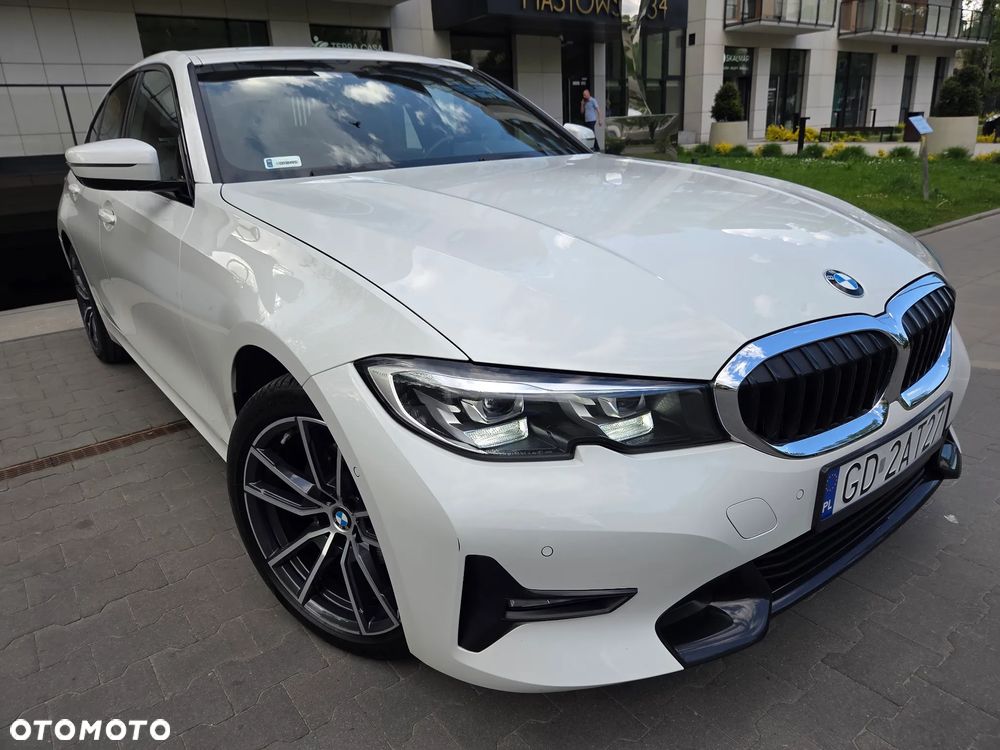 BMW Seria 3 320i xDrive - 14