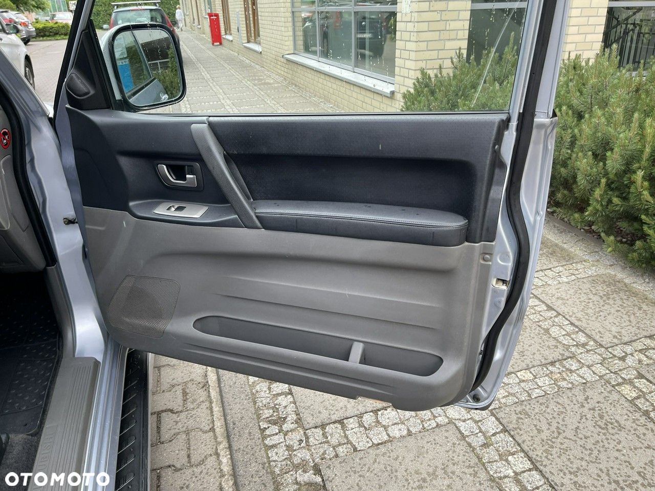 Mitsubishi Pajero - 27