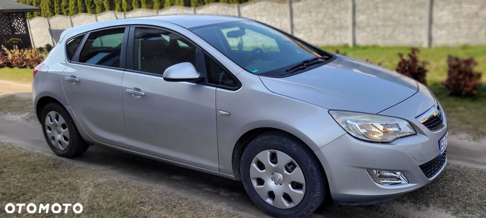 Opel Astra 1.6 Color Edition - 2