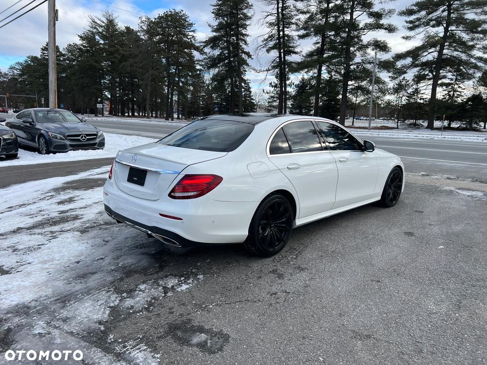 Mercedes-Benz Klasa E - 4