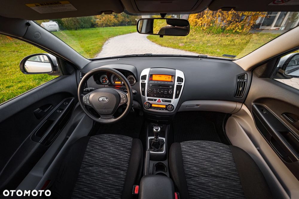 Kia Ceed - 20