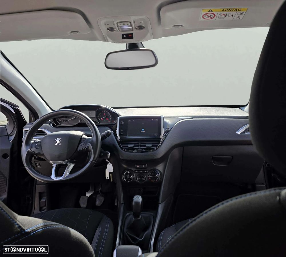 Peugeot 2008 1.2 PureTech Allure - 14