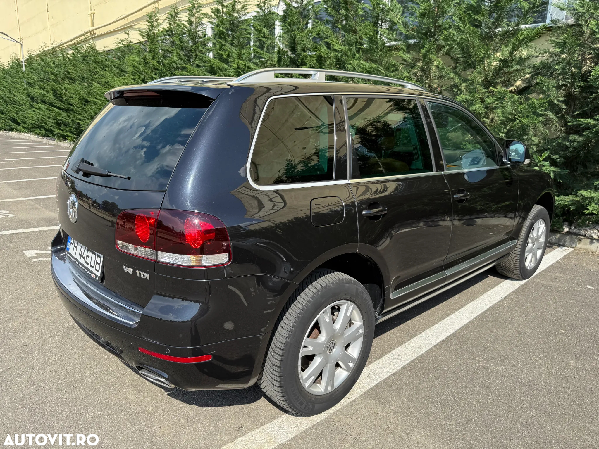 Volkswagen Touareg - 4