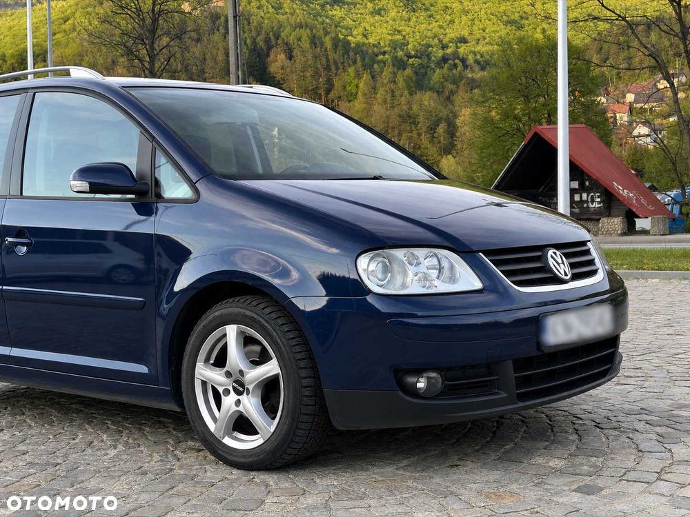 Volkswagen Touran - 2