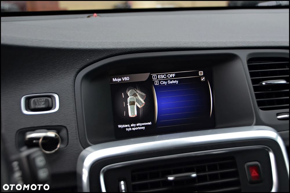 Volvo V60 D2 Drive-E R-Design Momentum - 30