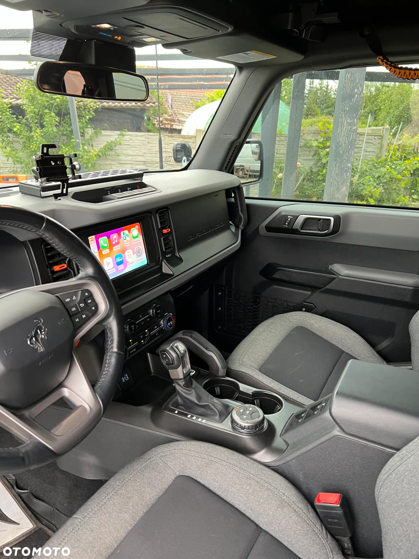 Ford Bronco - 24