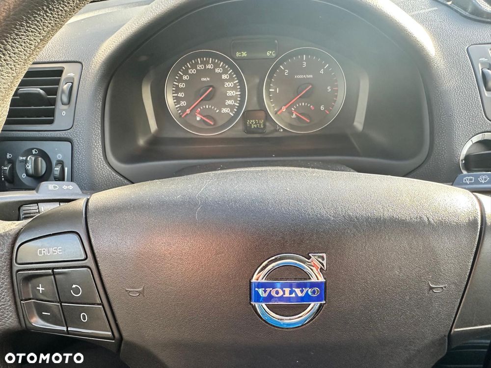 Volvo V50 - 3