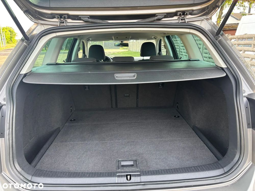 Volkswagen Golf 2.0 BlueTDI DSG Cup - 30