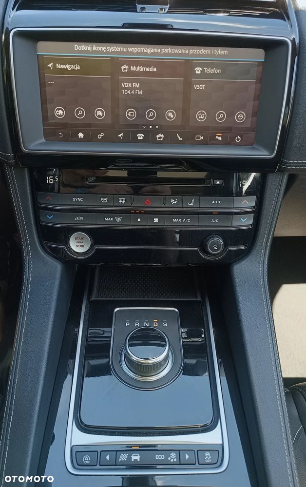 Jaguar F-Pace 2.0 i4D AWD R-Sport - 23