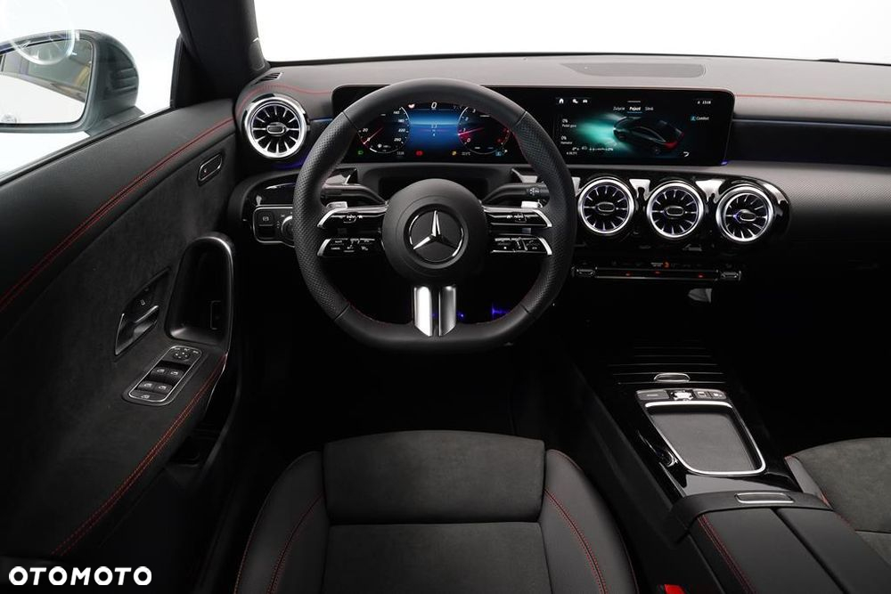 Mercedes-Benz CLA 200 mHEV AMG Line 7G-DCT - 22