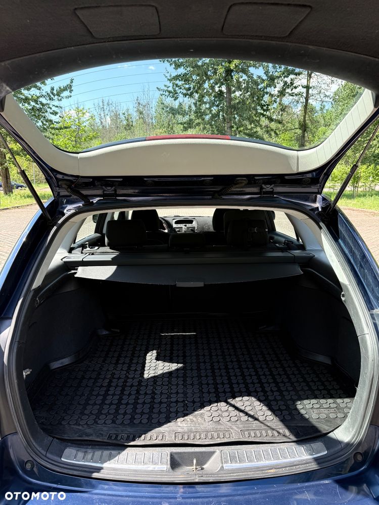 Toyota Avensis 1.8 VVT-i Sol - 7