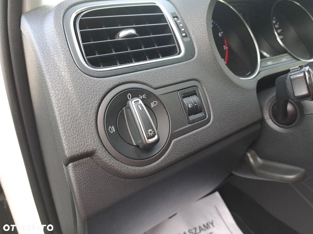 Volkswagen Polo 1.2 TSI Blue Motion Technology Life - 29