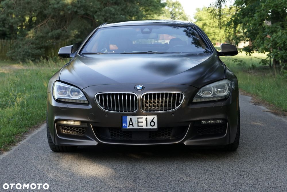 BMW Seria 6 650i - 8