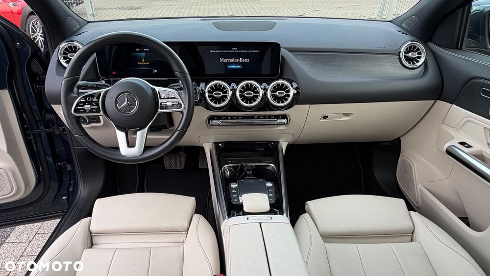 Mercedes-Benz GLA 250 4Matic 8G-DCT Style - 11