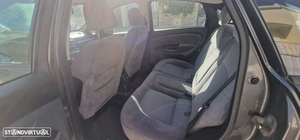 Fiat Linea 1.6 M-Jet Emotion - 14