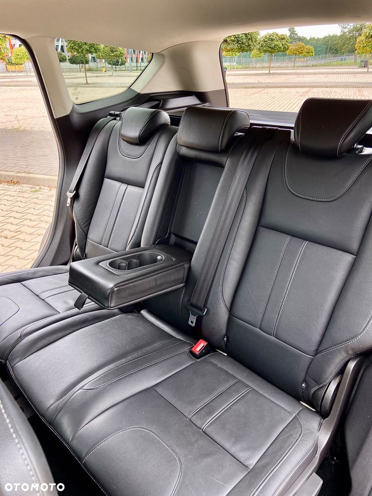Ford Kuga 2.0 TDCi 4WD Titanium - 25
