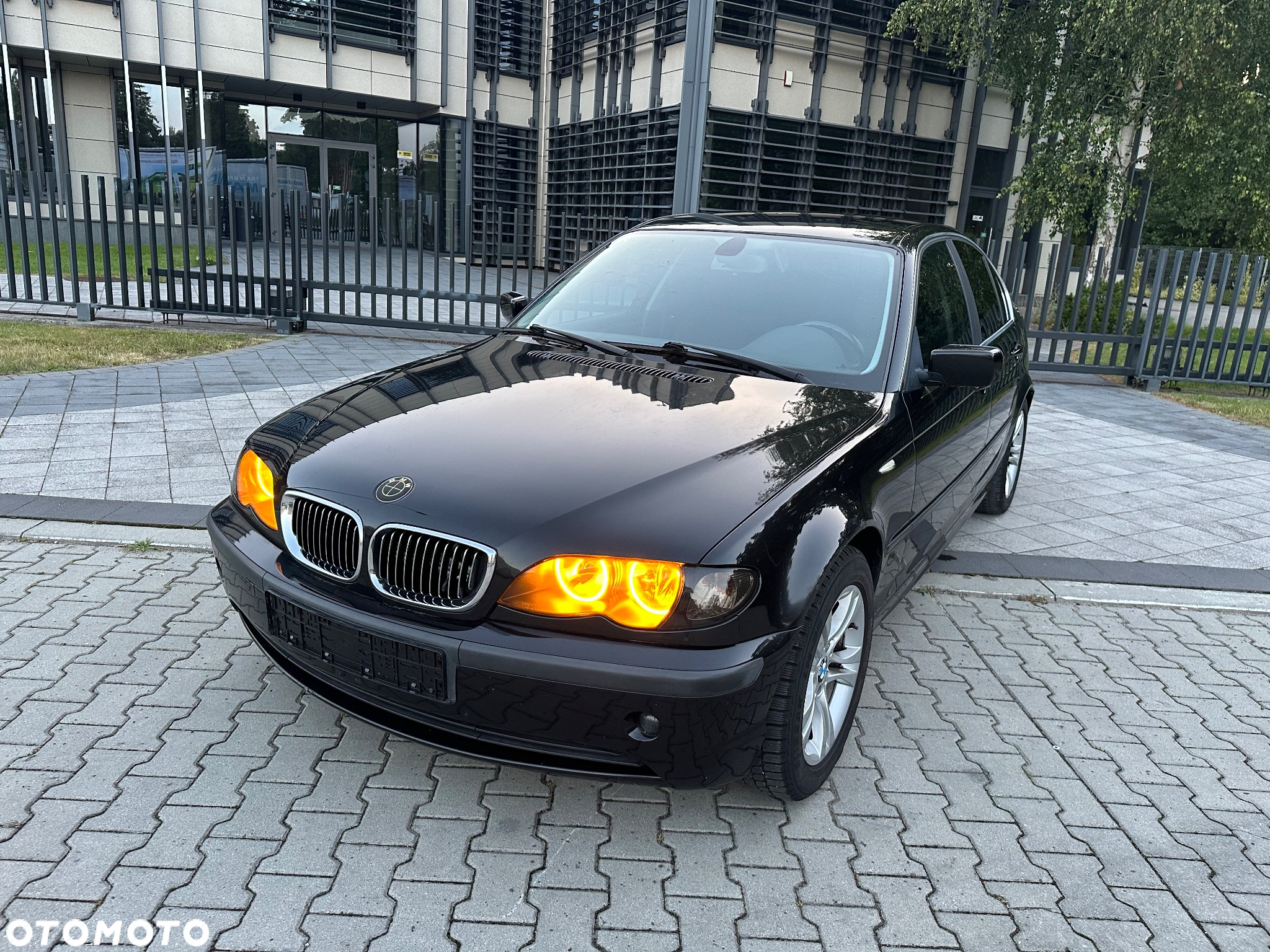 BMW Seria 3 325i - 21