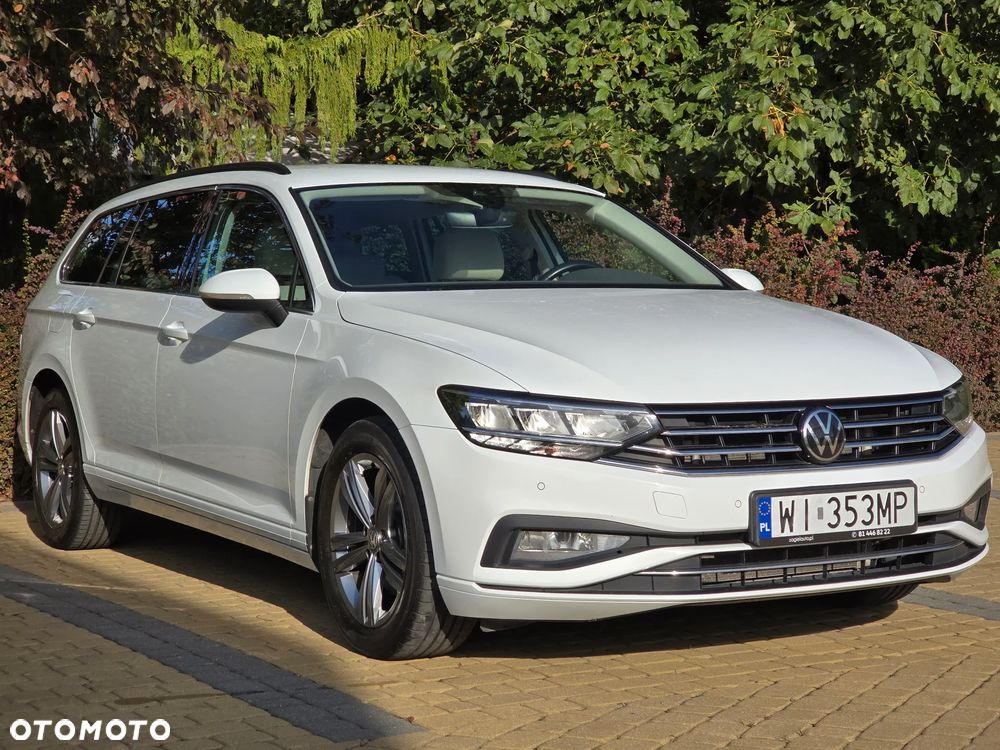 Volkswagen Passat Variant 2.0 TDI EVO Elegance DSG - 14