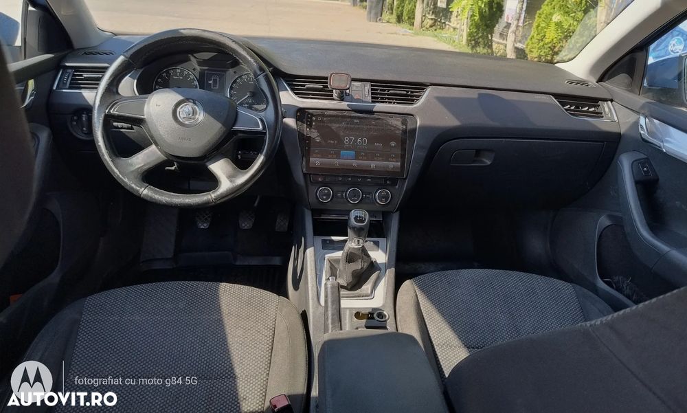 Skoda Octavia 2.0 TDI Ambition - 8