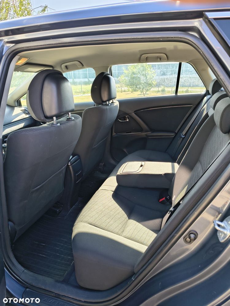 Toyota Avensis 2.0 D-4D Sol plus+NAVI - 8