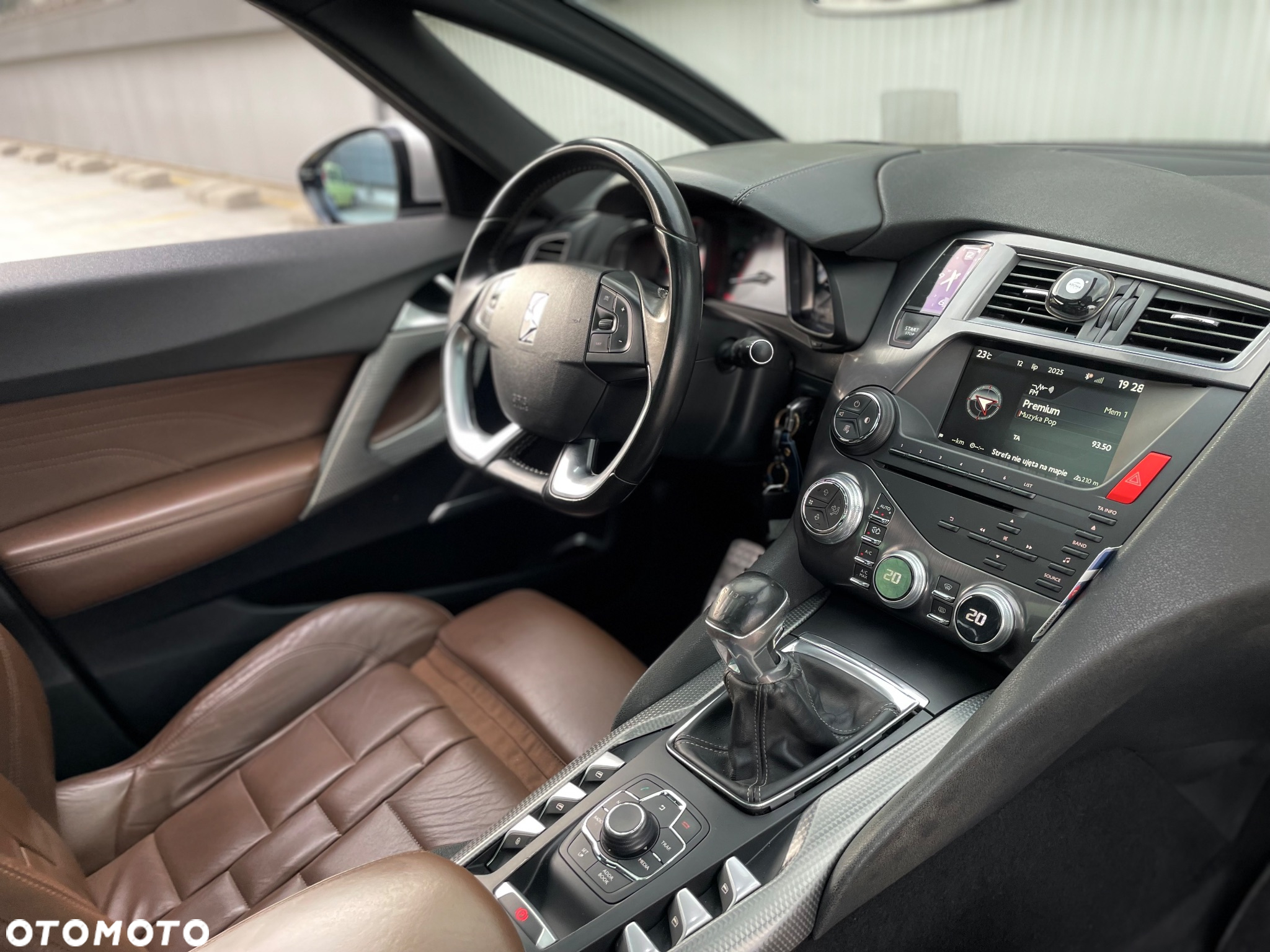 Citroën DS5 2.0 HDi SportChic - 16