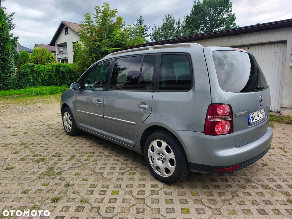 Volkswagen Touran 1.9 TDI DSG Trendline - 5