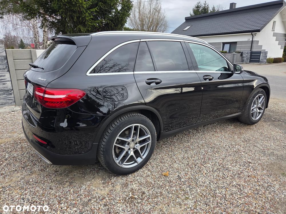 Mercedes-Benz GLC 250 d 4Matic 9G-TRONIC AMG Line - 10