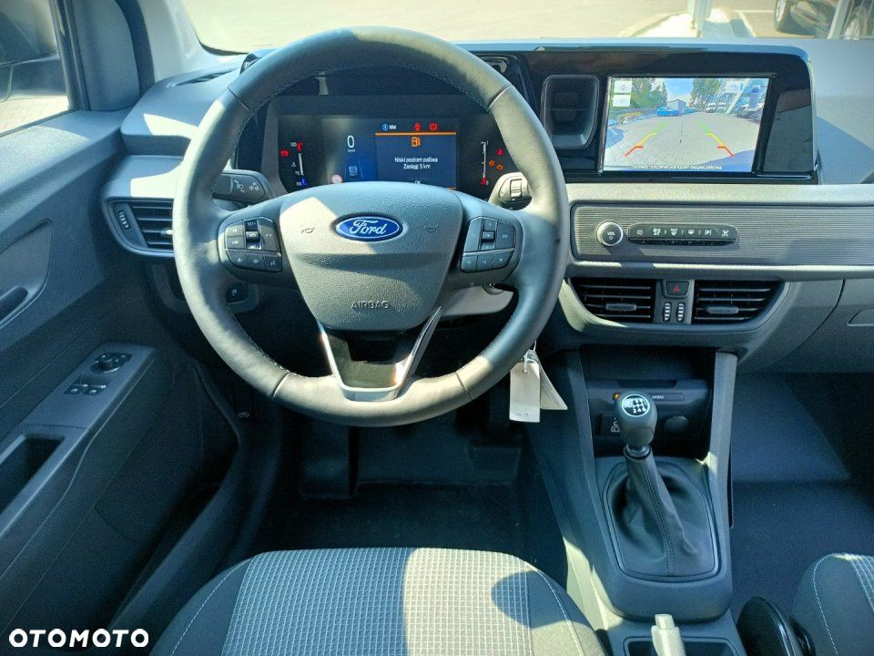 Ford Transit Courier - 18